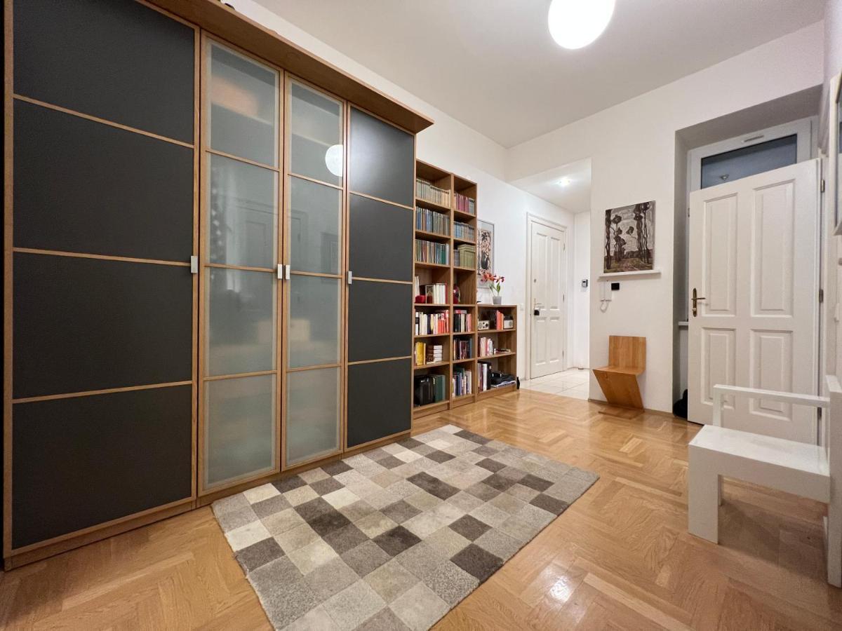 Vienna Design Apartment By Rabe - Kostenfreier Parkplatz & Netflix & Coffee-Bar - Nahe Schloss Schoenbrunn מראה חיצוני תמונה