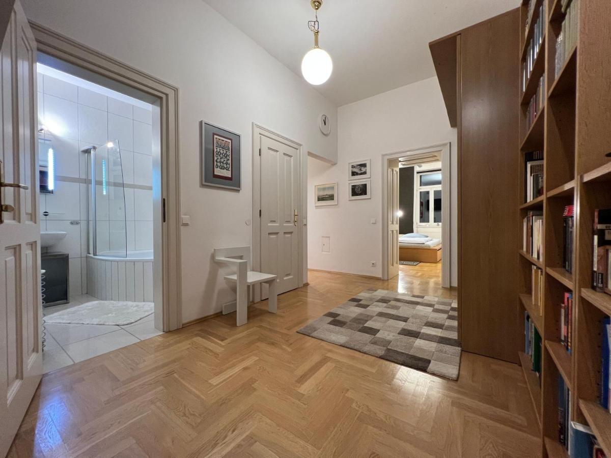 Vienna Design Apartment By Rabe - Kostenfreier Parkplatz & Netflix & Coffee-Bar - Nahe Schloss Schoenbrunn מראה חיצוני תמונה