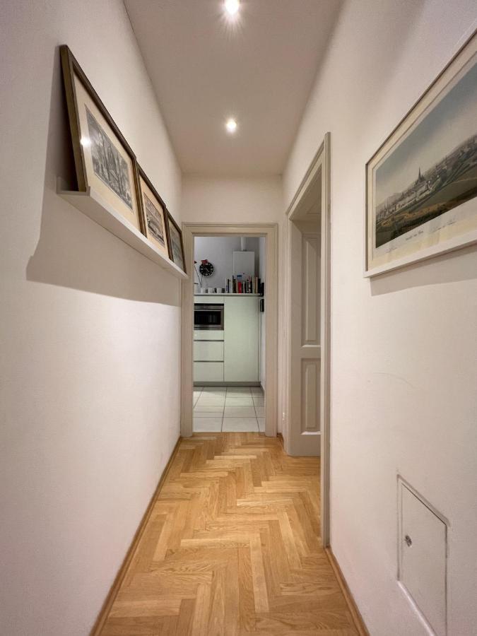 Vienna Design Apartment By Rabe - Kostenfreier Parkplatz & Netflix & Coffee-Bar - Nahe Schloss Schoenbrunn מראה חיצוני תמונה